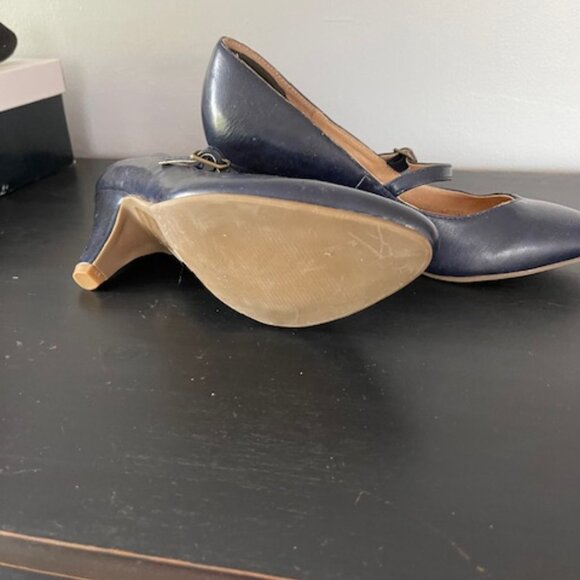 Blue 2.5" pump - Picture 2 of 3